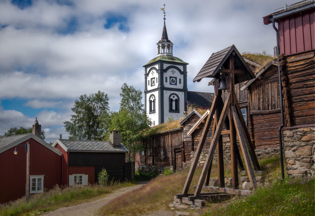 Røros med Røros Bryggeri og Erzscheidergården nordmannsreiser, norden, norge, røros