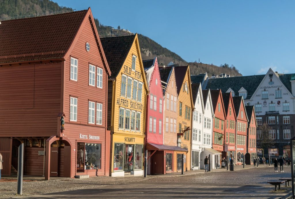 Bergen til Svolvær med Hurtigruten, nordmannsreiser, norden, norge
